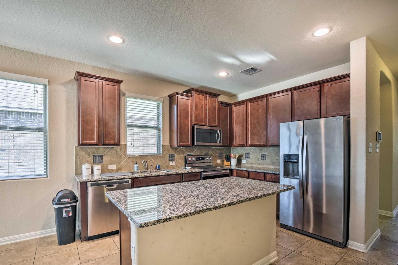 San Antonio Home With Yard About 8 Mi To Lackland! Luaran gambar