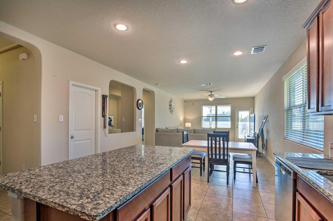 San Antonio Home With Yard About 8 Mi To Lackland! Luaran gambar