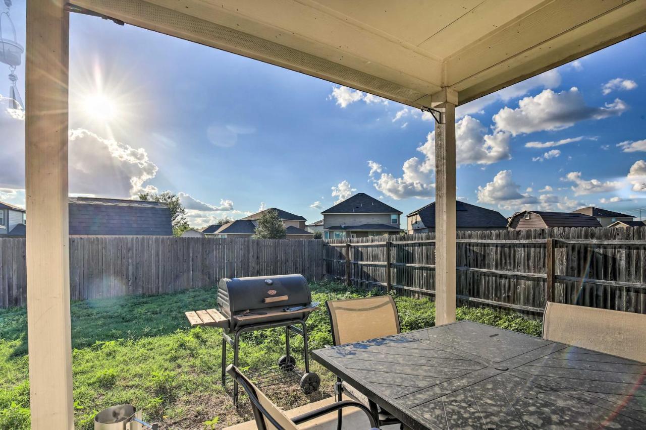 San Antonio Home With Yard About 8 Mi To Lackland! Luaran gambar